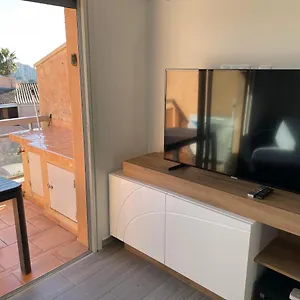  Appartement Appt T2 Refait A Neuf - Vue Dans Avec Piscine